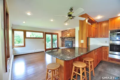 2 Metacomet Drive, East Granby, CT 06026 - Photo 14