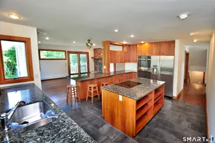 2 Metacomet Dr, East Granby, CT 06026 - Photo 12