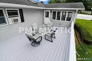 90 Nantucket Dr, Groton, CT 06355 - Photo 6