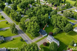 104 Higby Rd, Middletown, CT 06457 - Photo 4