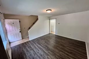 497 Scott Rd, Waterbury, CT 06705 - Photo 8