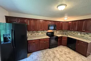 515 Scott Rd, Waterbury, CT 06705 - Photo 1