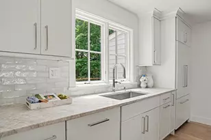 16 Grace St, New Canaan, CT 06840 - Photo 8
