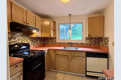 231 Boston Post Road #31, East Lyme, CT 06333 - Photo 4