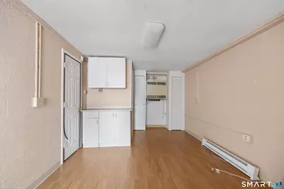 670 Newfield Street #2, Middletown, CT 06457 - Photo 2