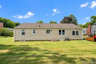 46 Westview Ln, Glastonbury, CT 06033 - Photo 2