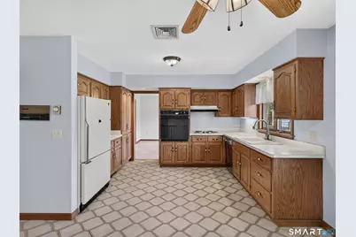 38 Rose Lane, Groton, CT 06340 - Photo 8