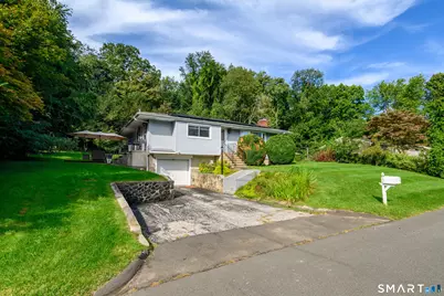 15 Henso Drive, Danbury, CT 06811 - Photo 2