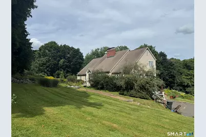 141 Saint Johns Road, Ridgefield, CT 06877 - Photo 2