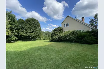 141 Saint Johns Road, Ridgefield, CT 06877 - Photo 4