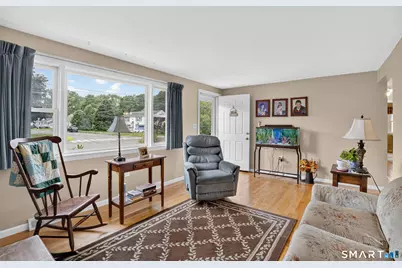 10 Roosevelt Boulevard, Enfield, CT 06082 - Photo 4