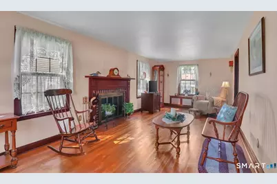 215 Oak Street, Manchester, CT 06040 - Photo 4