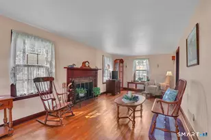 215 Oak St, Manchester, CT 06040 - Photo 4