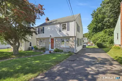 215 Oak Street, Manchester, CT 06040 - Photo 1