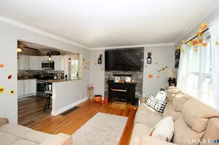 75 Coppola Terrace, Derby, CT 06418 - Photo 6