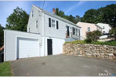 75 Coppola Terrace, Derby, CT 06418 - Photo 4