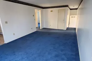 32 Garden Hill Cir, Waterbury, CT 06704 - Photo 10