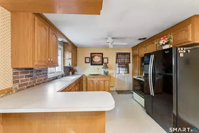 473 Nott Street, Wethersfield, CT 06109 - Photo 6
