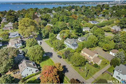29 Verplank Avenue, Stamford, CT 06902 - Photo 6