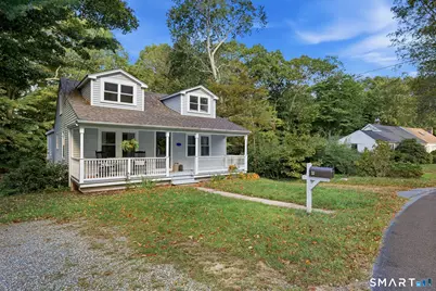 32 Sunset Terrace, Essex, CT 06426 - Photo 2