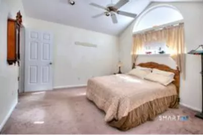 100 Glen Side #100, Wilton, CT 06897 - Photo 8