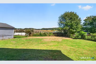 102 Vista Drive, East Haven, CT 06512 - Photo 2
