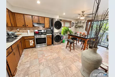 5 Brown Avenue #5, Stamford, CT 06902 - Photo 10
