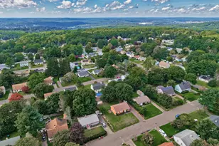 40 Morning Mist Rd, Naugatuck, CT 06770 - Photo 4