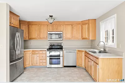 5 Nadia Lane #A, Wallingford, CT 06492 - Photo 4