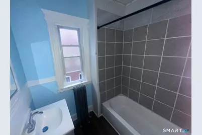 26 Cabot Street, Hartford, CT 06112 - Photo 18