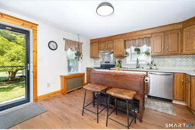 79 Plumb Road, Middletown, CT 06457 - Photo 4
