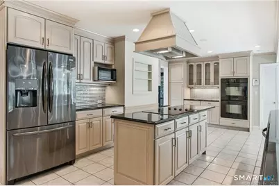 30 Riverside Avenue #1st fl, Stamford, CT 06905 - Photo 6