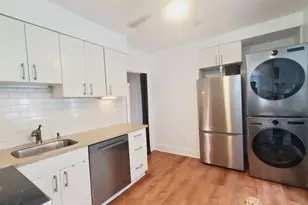 43 Mohegan Ave, Stamford, CT 06902 - Photo 2