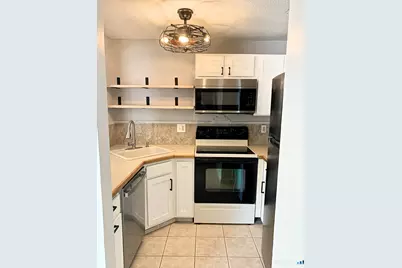 85 North Main Street #21, East Hampton, CT 06424 - Photo 6