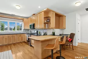 13 Chestnut St, Darien, CT 06820 - Photo 8