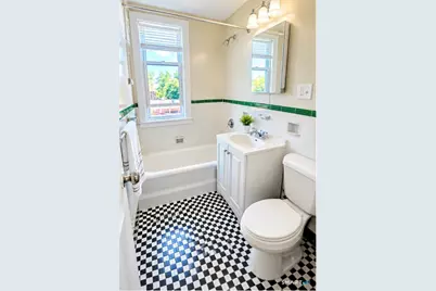 9 Evergreen Avenue #C6, Hartford, CT 06105 - Photo 4