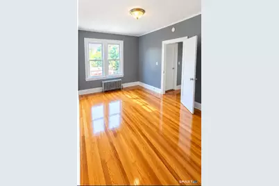 9 Evergreen Avenue #C6, Hartford, CT 06105 - Photo 2