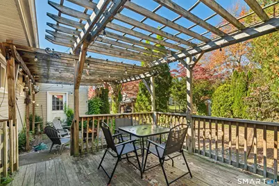 34 Beacon Manor Circle, Naugatuck, CT 06770 - Photo 18