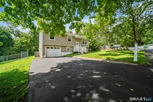 12 Tudor Ln, Naugatuck, CT 06770 - Photo 1