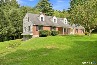 16 Oakhurst Road, Simsbury, CT 06070 - Photo 2