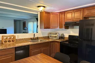 33 Green Acres Park Dr, Westbrook, CT 06498 - Photo 6