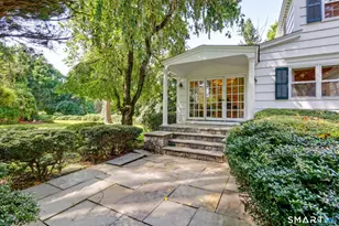 1951 Burr St, Fairfield, CT 06824 - Photo 10
