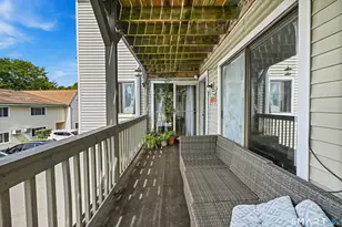 95 Park Ave, Danbury, CT 06810 - Photo 2