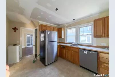 45 Queens Avenue, Stratford, CT 06614 - Photo 2