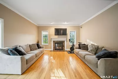 387 Wooster Street, Naugatuck, CT 06770 - Photo 10