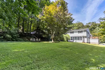 10 Blackberry Lane, Norwalk, CT 06850 - Photo 4