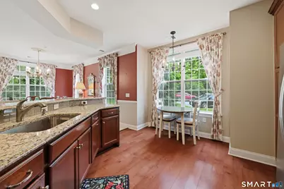 1011 Brookside Court #1011, Newtown, CT 06470 - Photo 12
