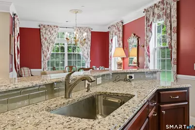 1011 Brookside Court #1011, Newtown, CT 06470 - Photo 8