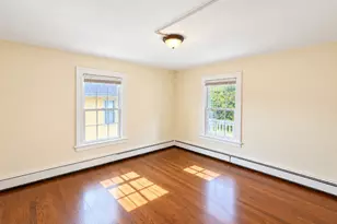 24 Elton St, Torrington, CT 06790 - Photo 8