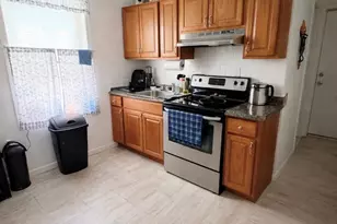 40-42 Webster St, Hartford, CT 06114 - Photo 6
